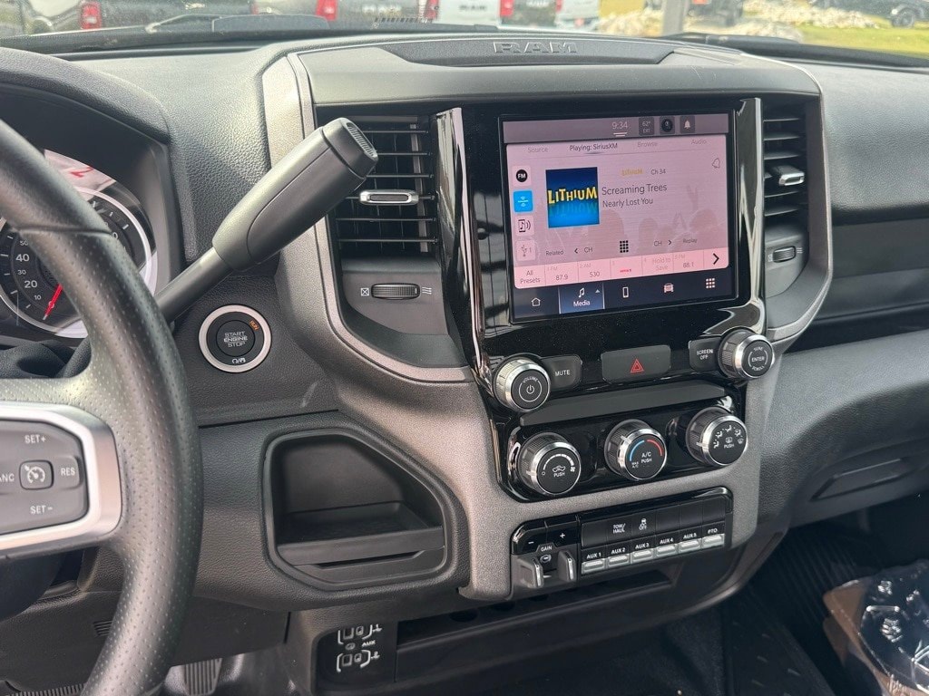 2025 RAM 3500 Chassis Tradesman - Photo 12