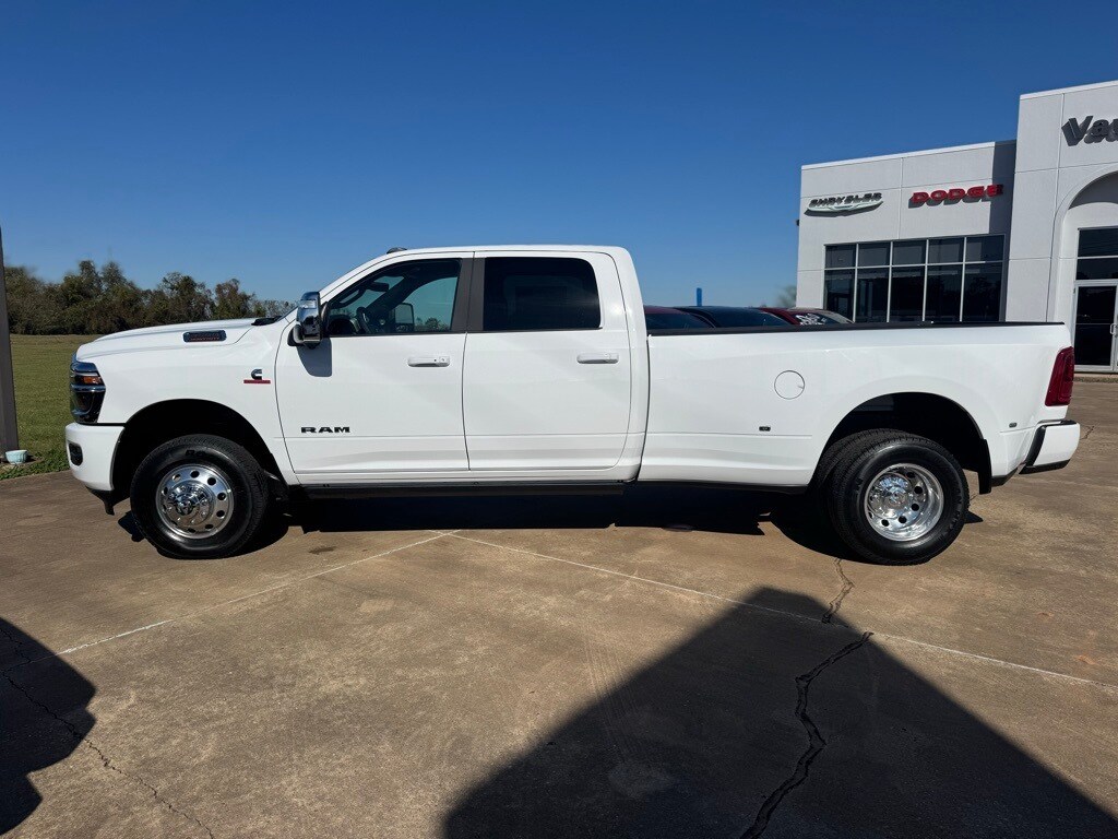 2026 Ram 3500 Laramie photo 2