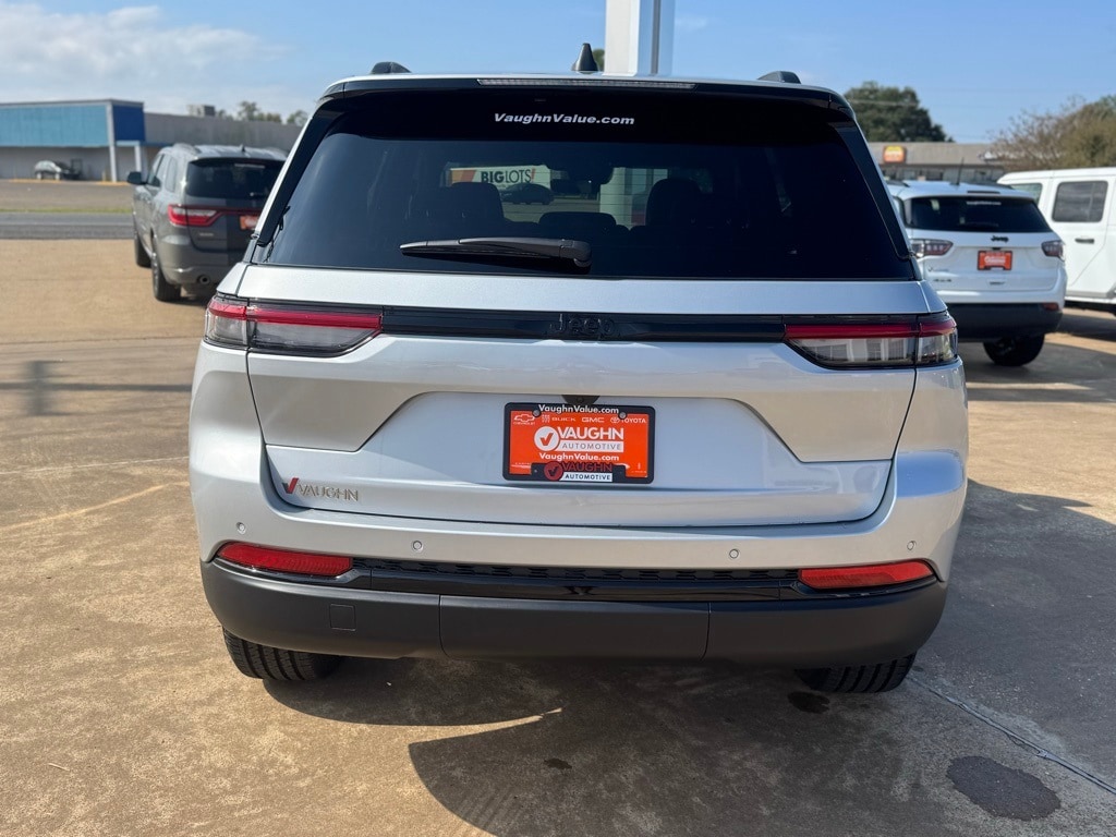 New 2025 Jeep Grand Cherokee ALTITUDE X 4X2 Sport Utility