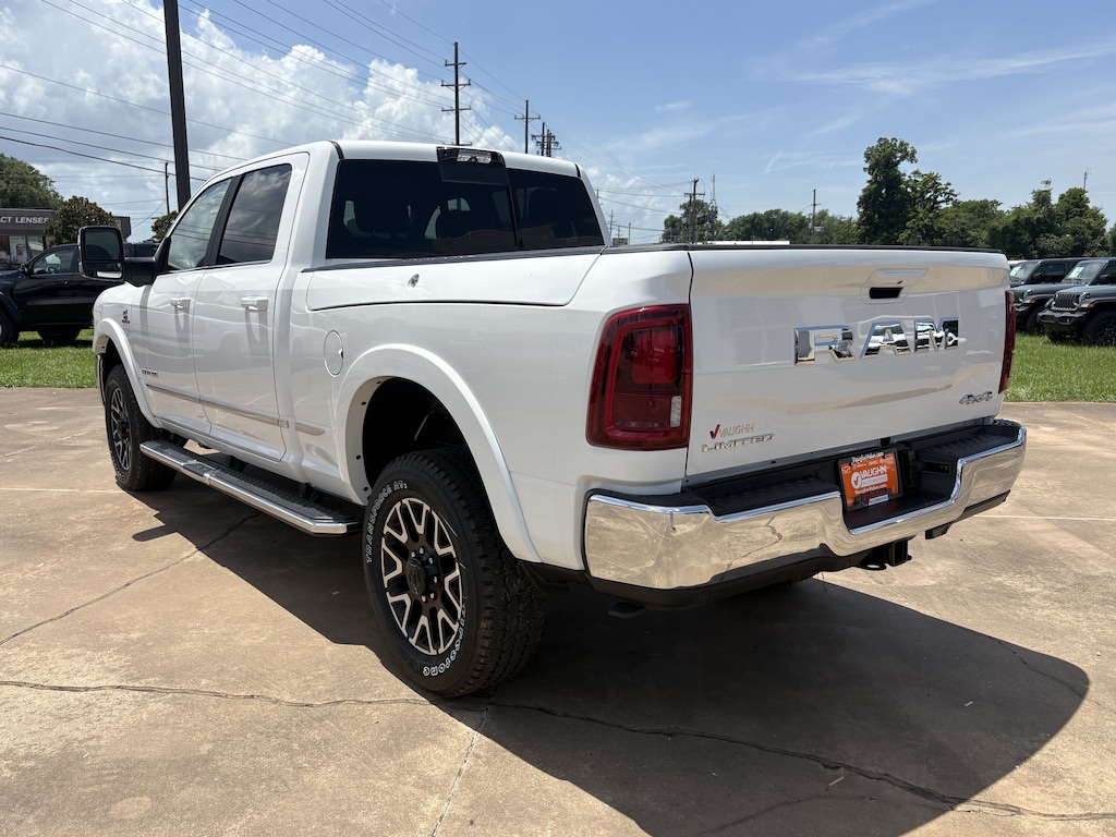 New 2026 Ram 2500 LIMITED CREW CAB 4X4 6'4 BOX Pickup