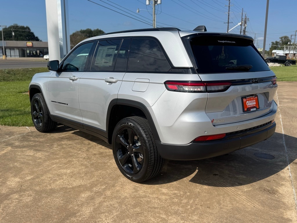 New 2025 Jeep Grand Cherokee ALTITUDE X 4X2 Sport Utility