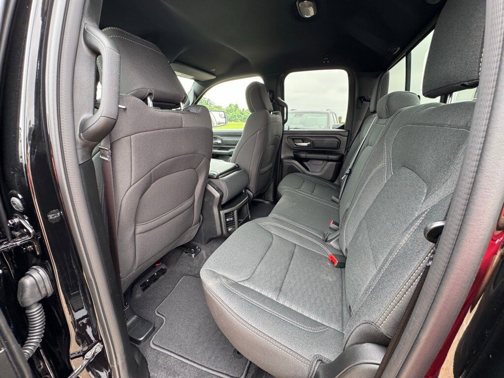 2025 RAM 1500 Tradesman - Photo 16