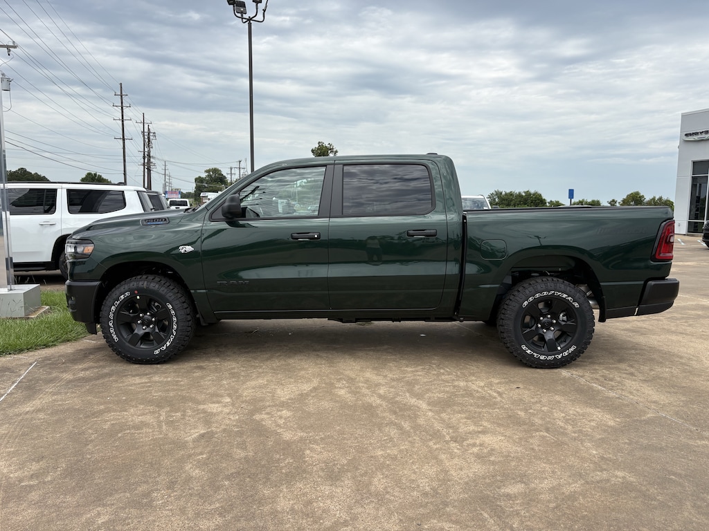 New 2026 Ram 1500 TRADESMAN CREW CAB 4X4 Pickup