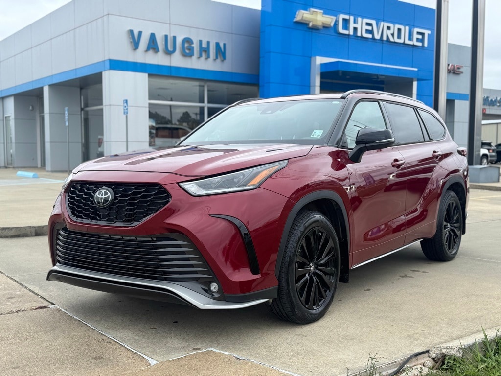 2024 Toyota Highlander XSE's photo