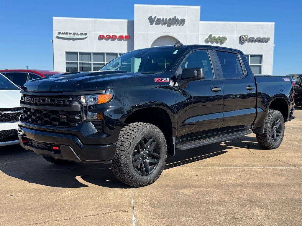 2025 Chevrolet Silverado 1500 Truck Crew Cab 