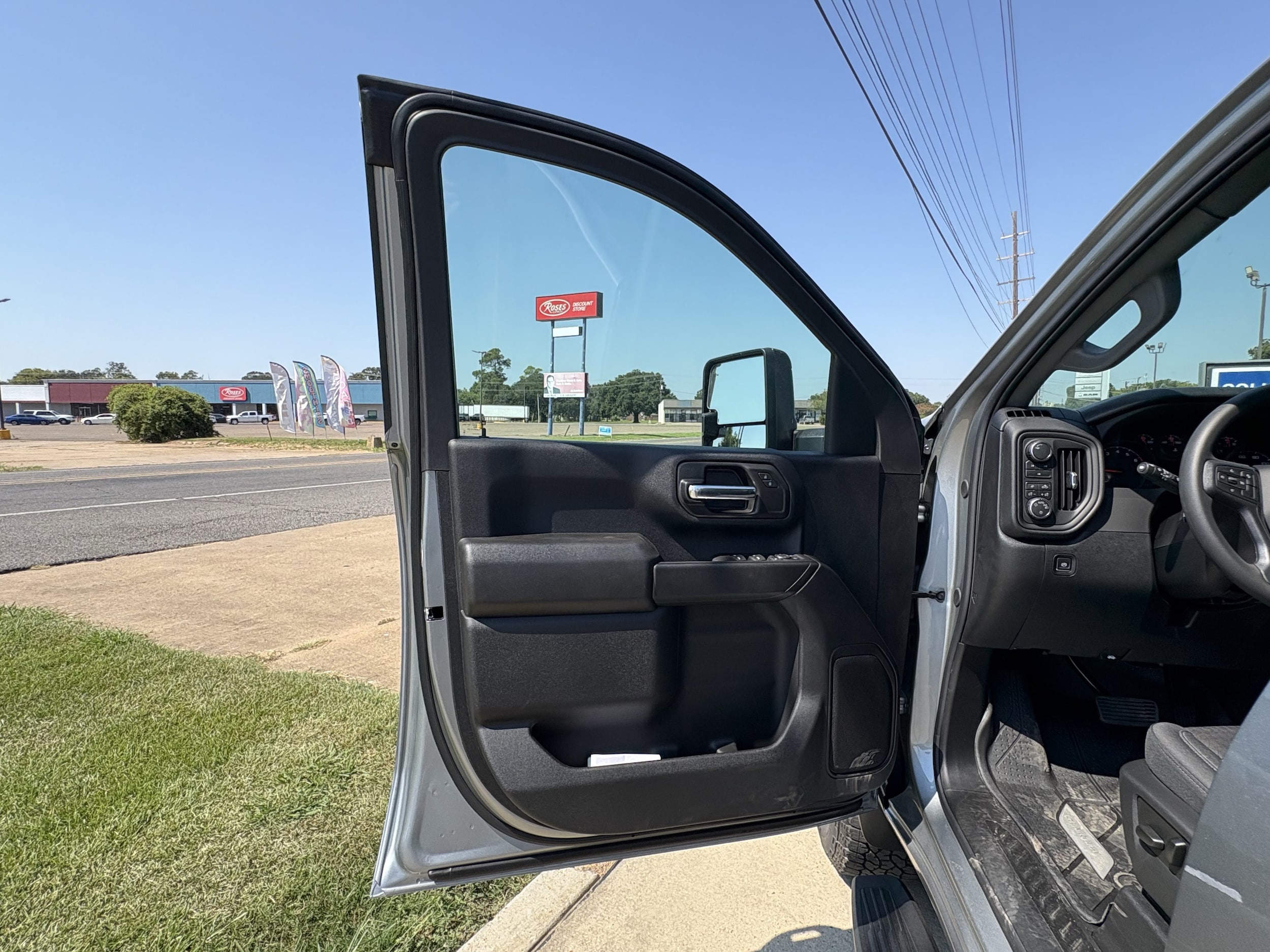 2026 Chevrolet Silverado 2500 HD Custom - Photo 9