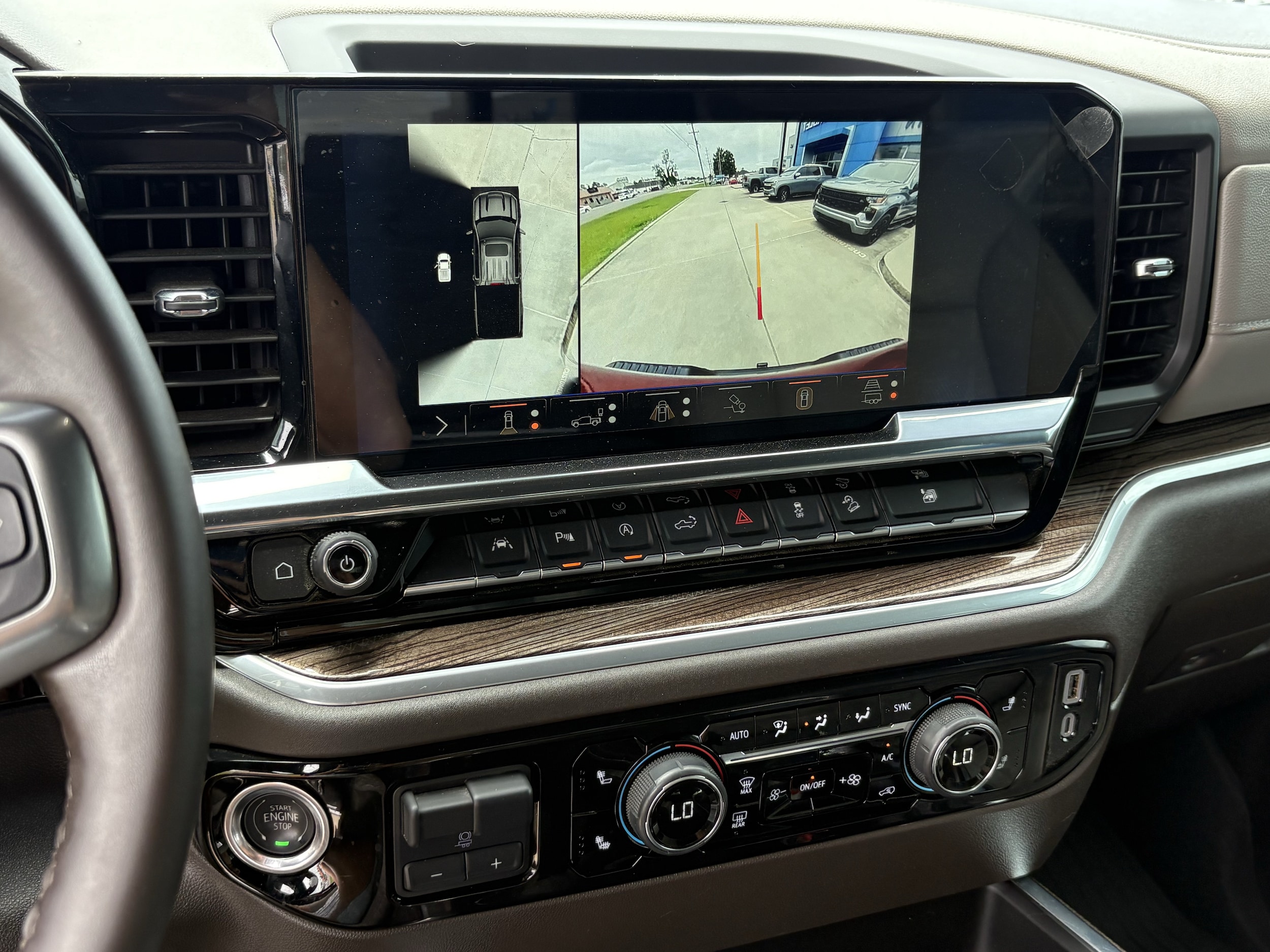 2025 Chevrolet Silverado 1500 LT Trail Boss - Photo 14