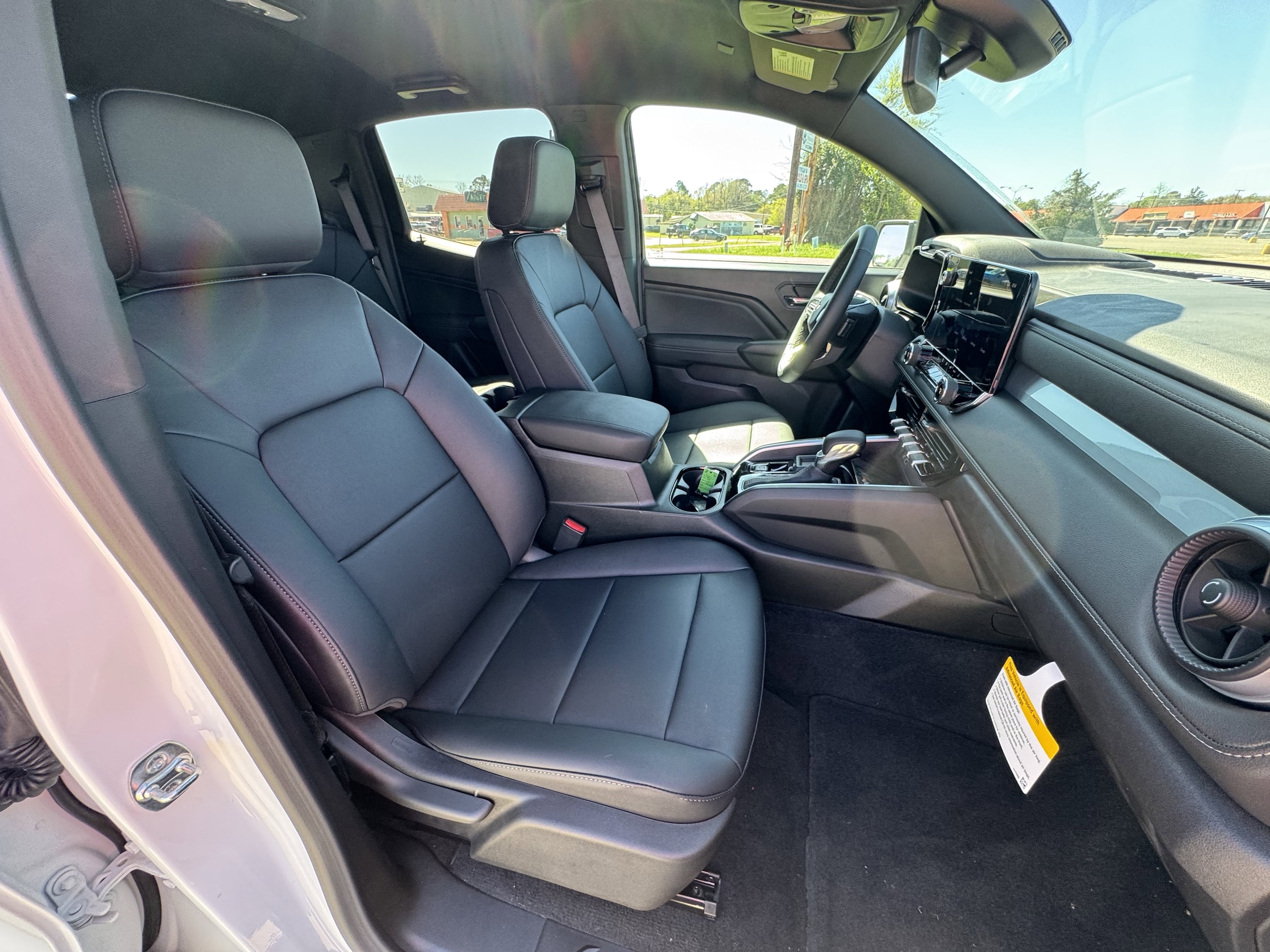 2026 Chevrolet Colorado LT - Photo 19