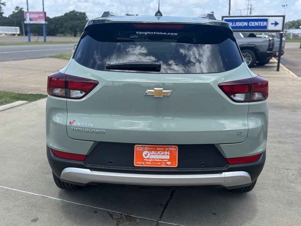 2026 Chevrolet Trailblazer LT photo 4