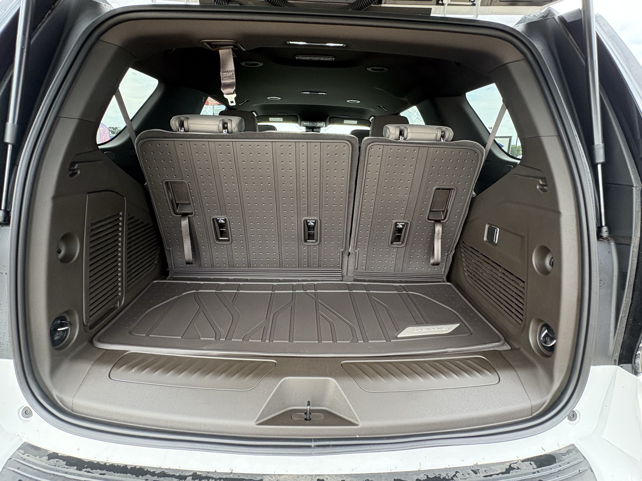 2026 Chevrolet Tahoe LS - Photo 16