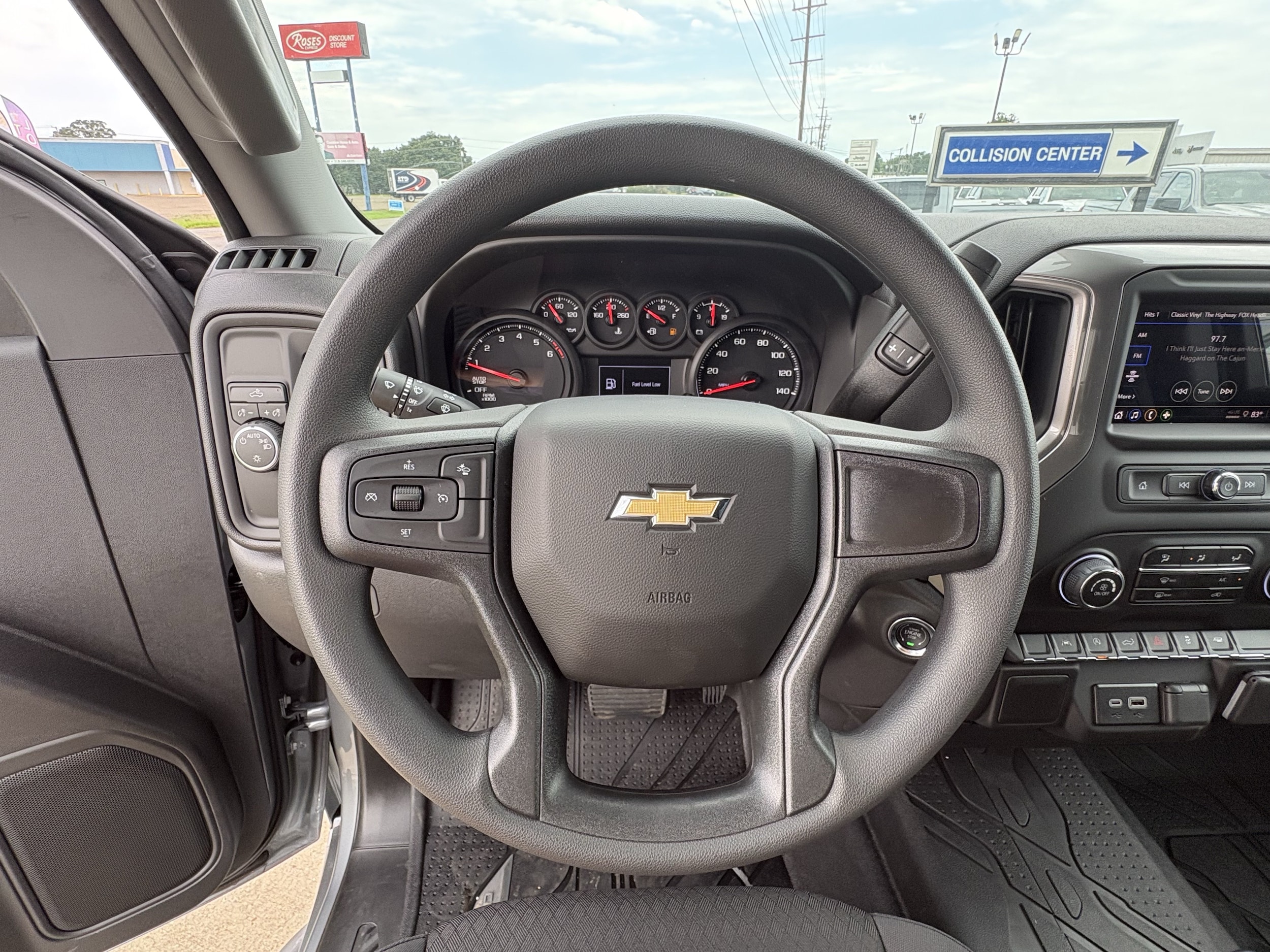2026 Chevrolet Silverado 1500 Custom - Photo 11