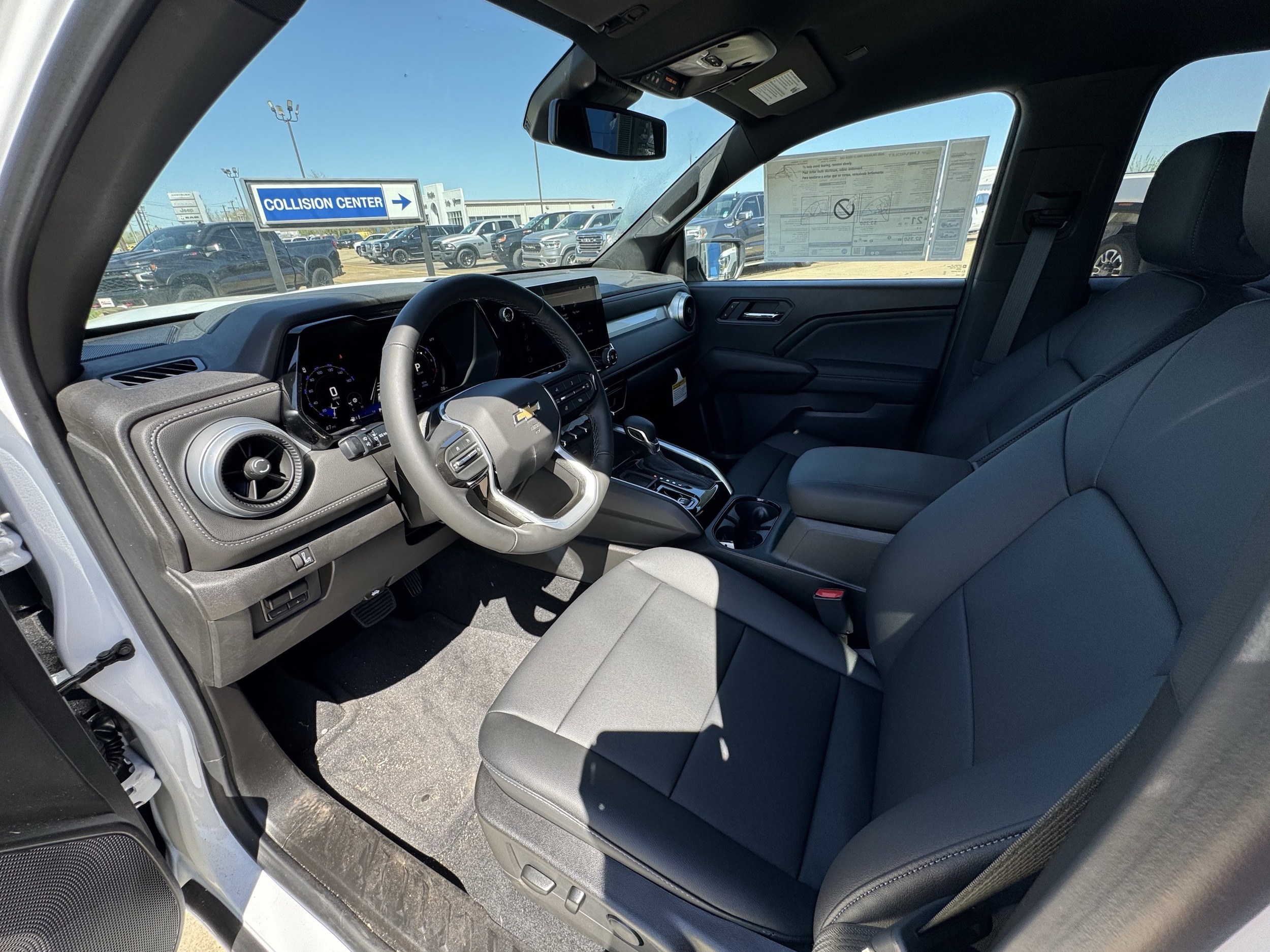 2026 Chevrolet Colorado LT - Photo 10