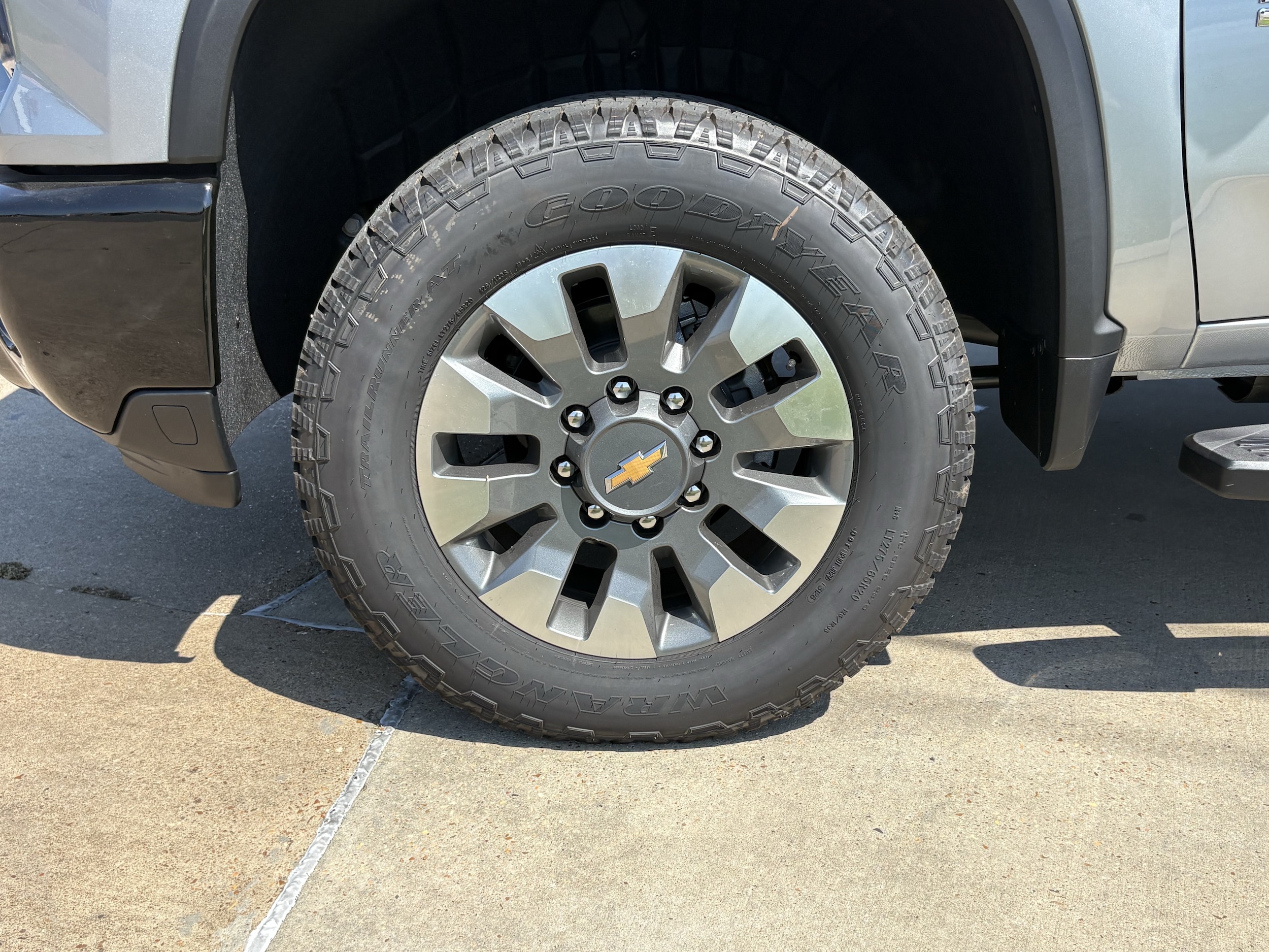 2026 Chevrolet Silverado 2500 HD Custom - Photo 8
