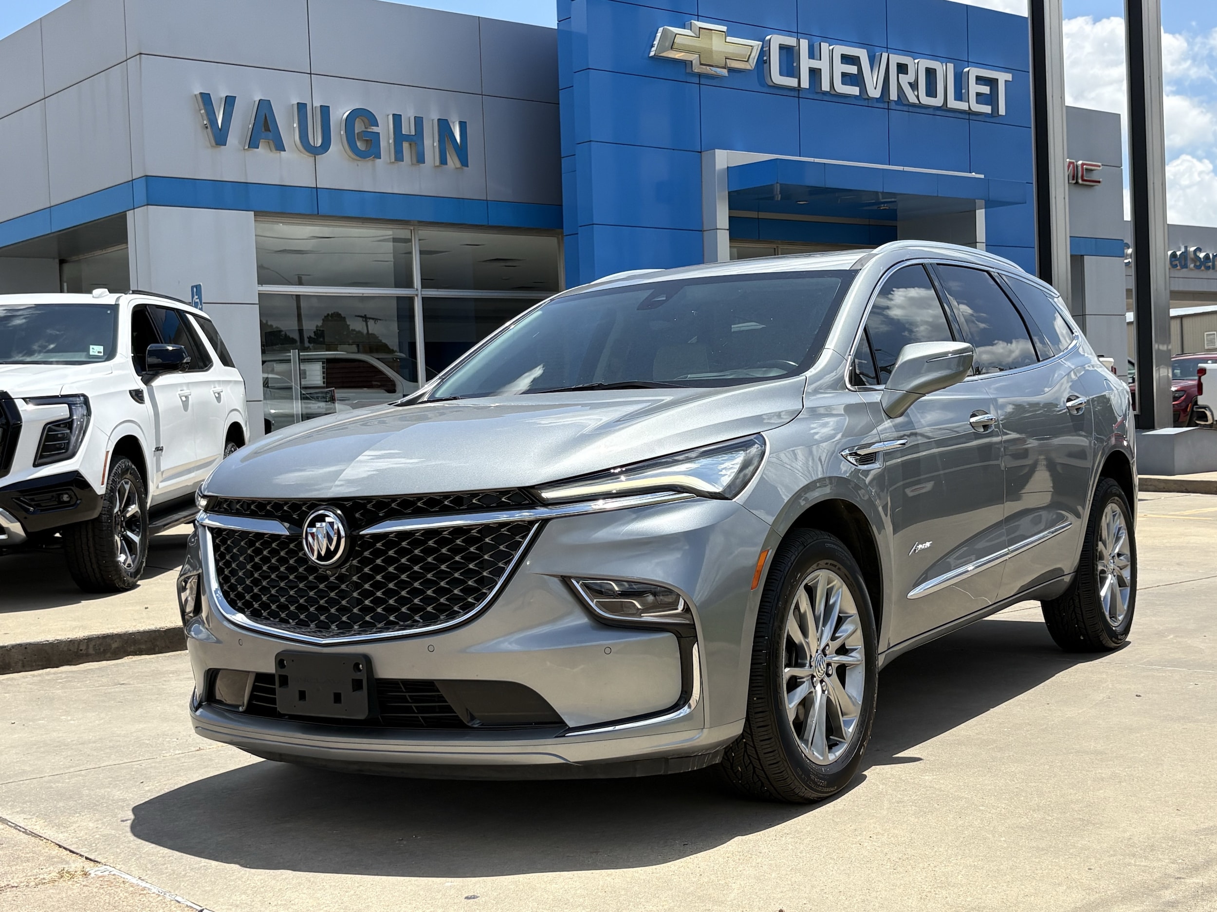 2024 Buick Enclave Avenir's photo