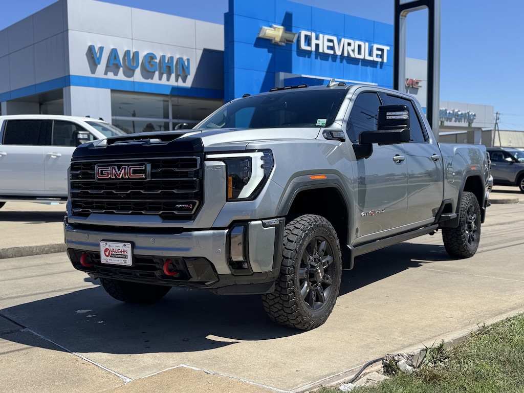 Used 2024 GMC Sierra 2500 HD AT4 Truck Crew Cab