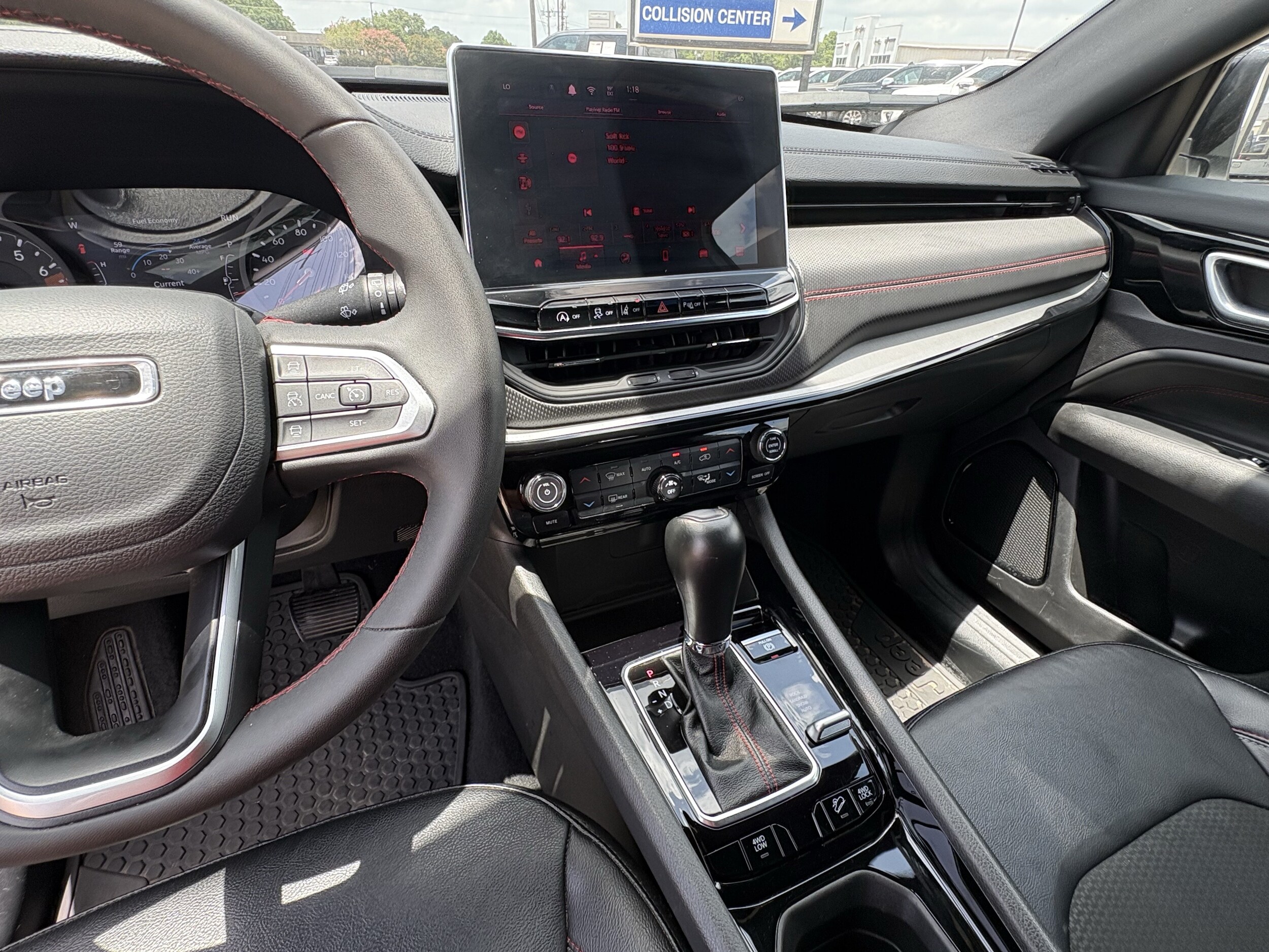 2025 Jeep Compass Trailhawk - Photo 12