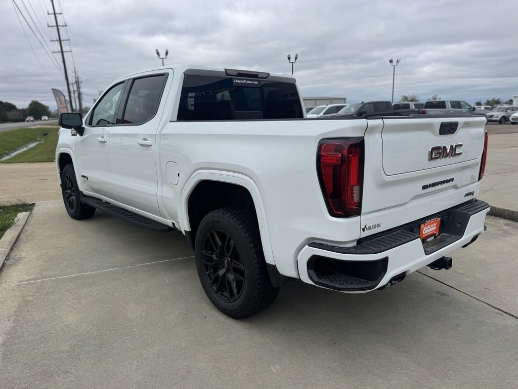 Used 2022 GMC Sierra 1500 AT4 Truck Crew Cab