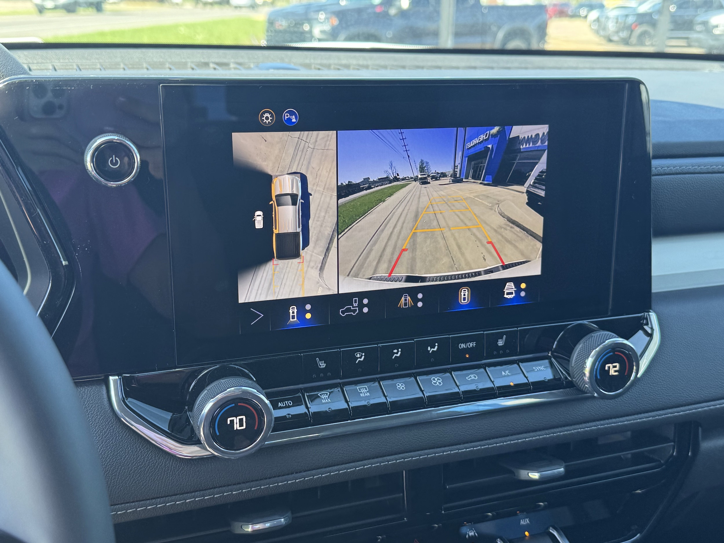 2026 Chevrolet Colorado LT - Photo 14