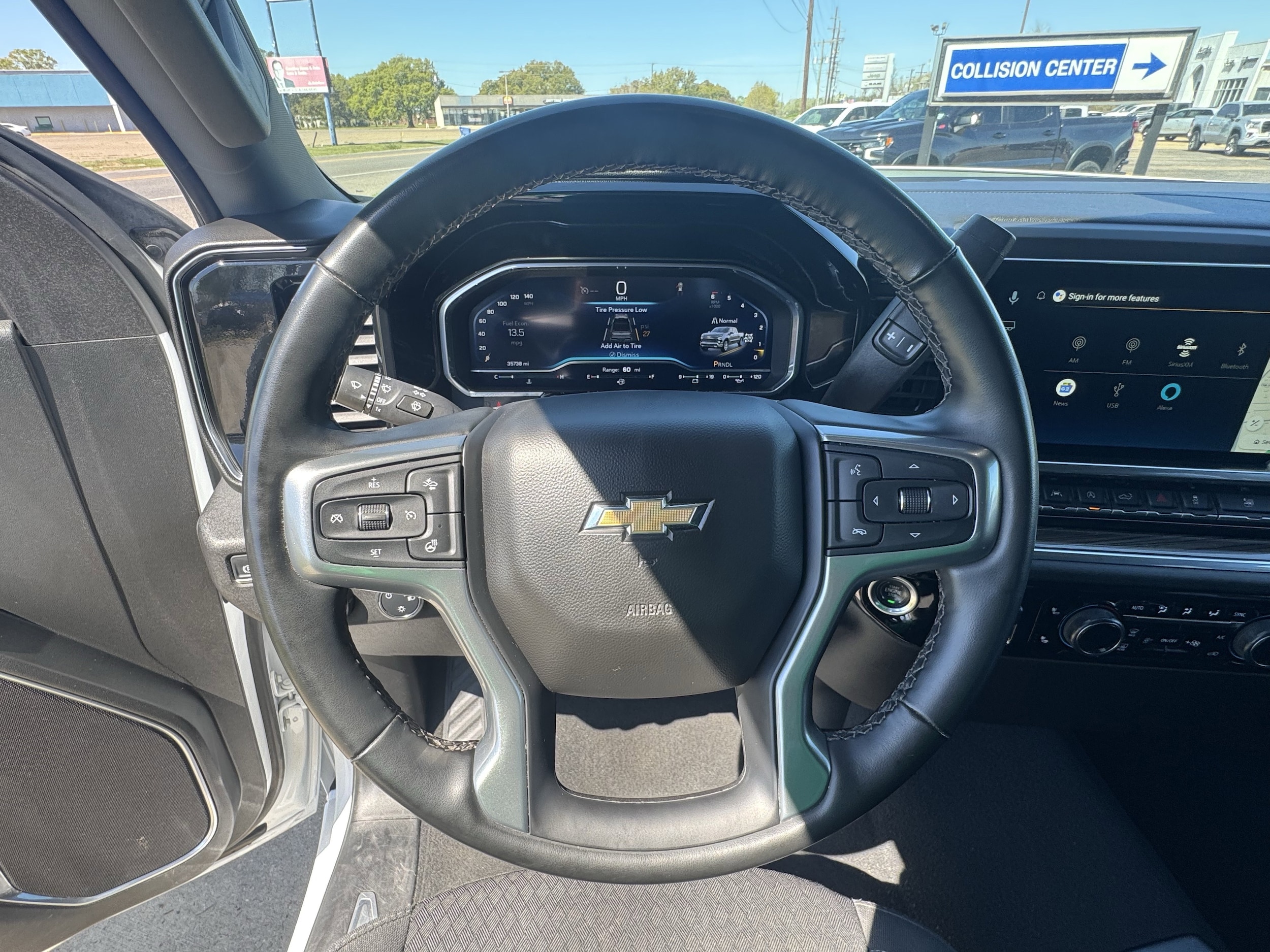 2025 Chevrolet Silverado 1500 LT - Photo 11