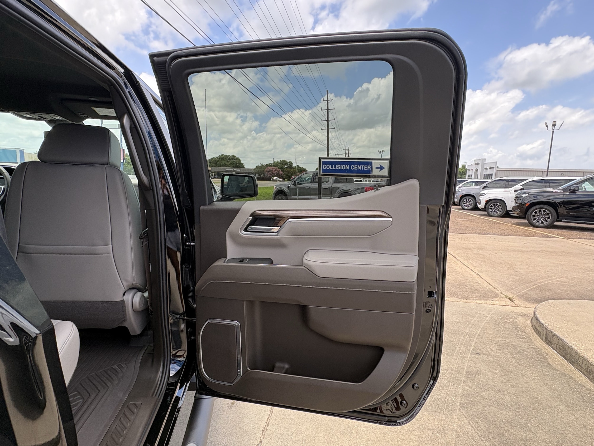 2026 Chevrolet Silverado 1500 RST - Photo 17
