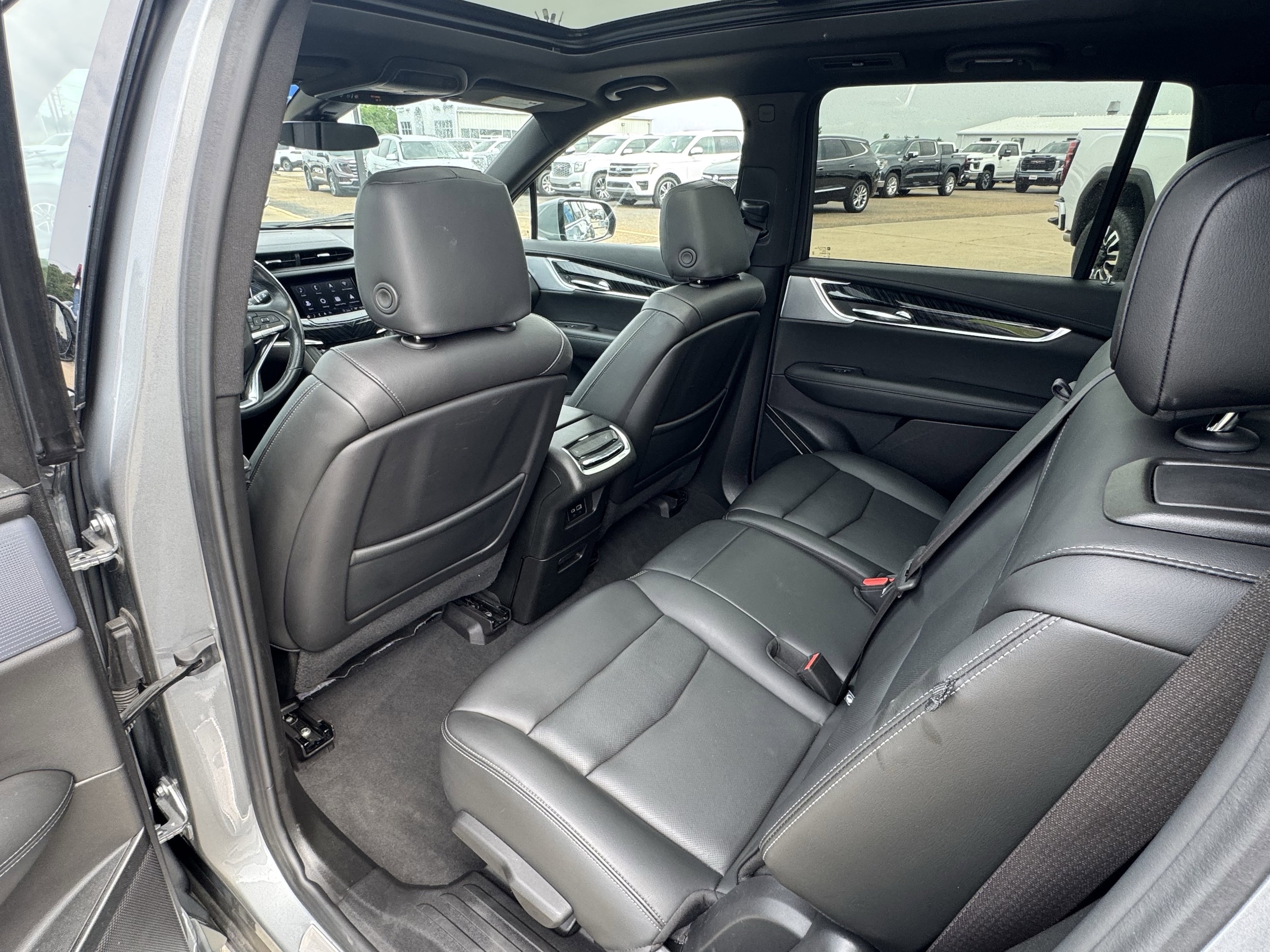2024 Cadillac XT6 Premium Luxury - Photo 16