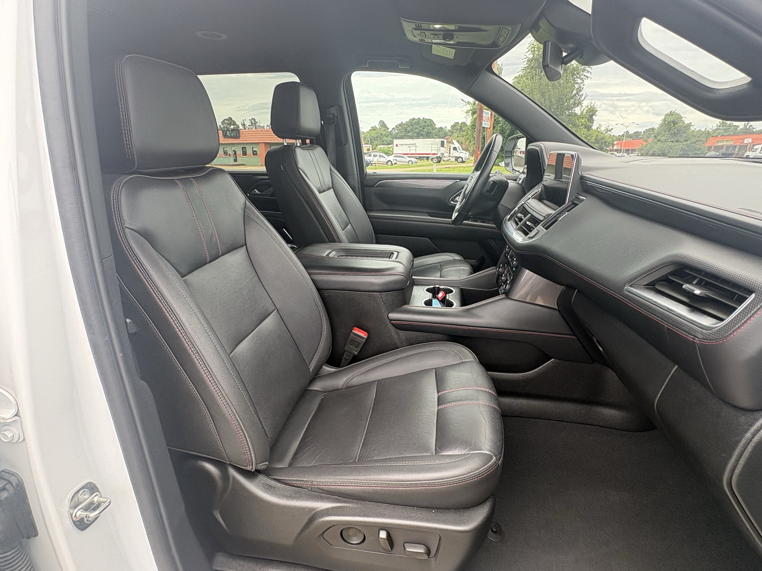 2024 Chevrolet Suburban RST - Photo 21