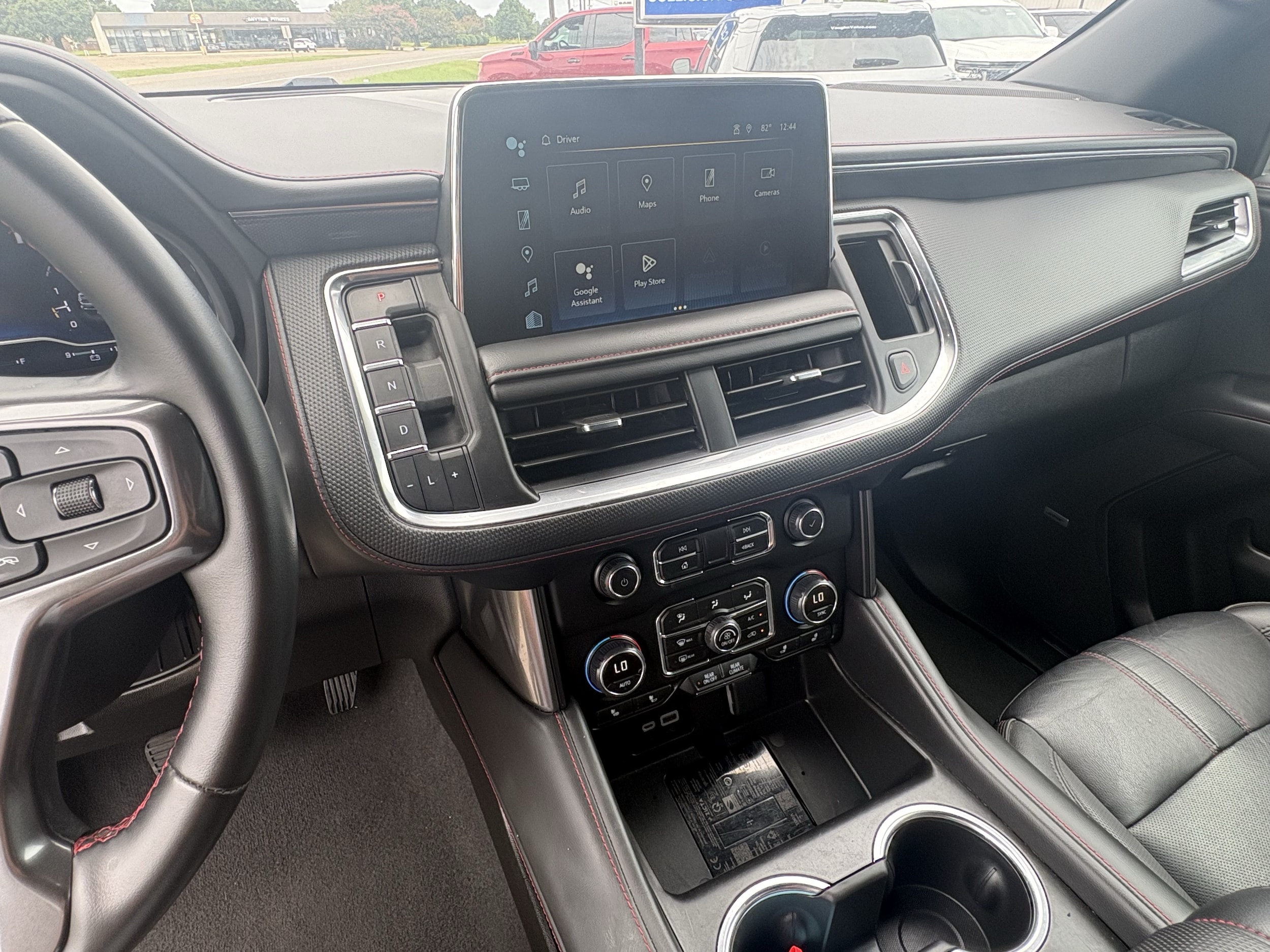 2024 Chevrolet Suburban RST - Photo 12