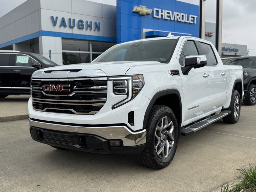2026 GMC Sierra 1500 SLT's photo