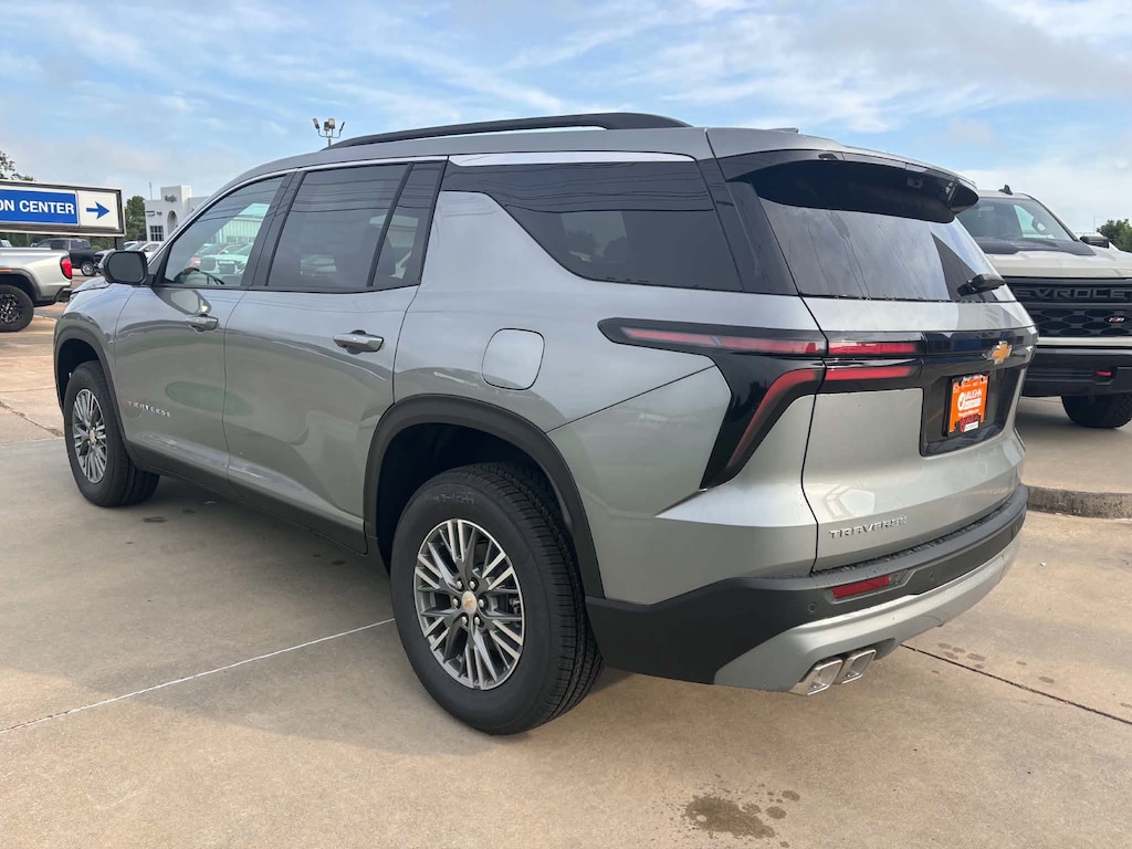 New 2027 Chevrolet Traverse LT SUV