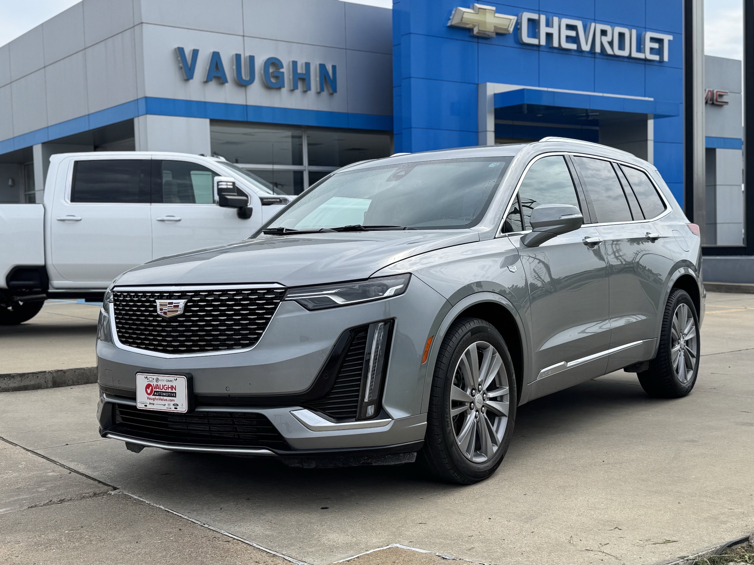 2024 Cadillac XT6 Premium Luxury Auto's photo