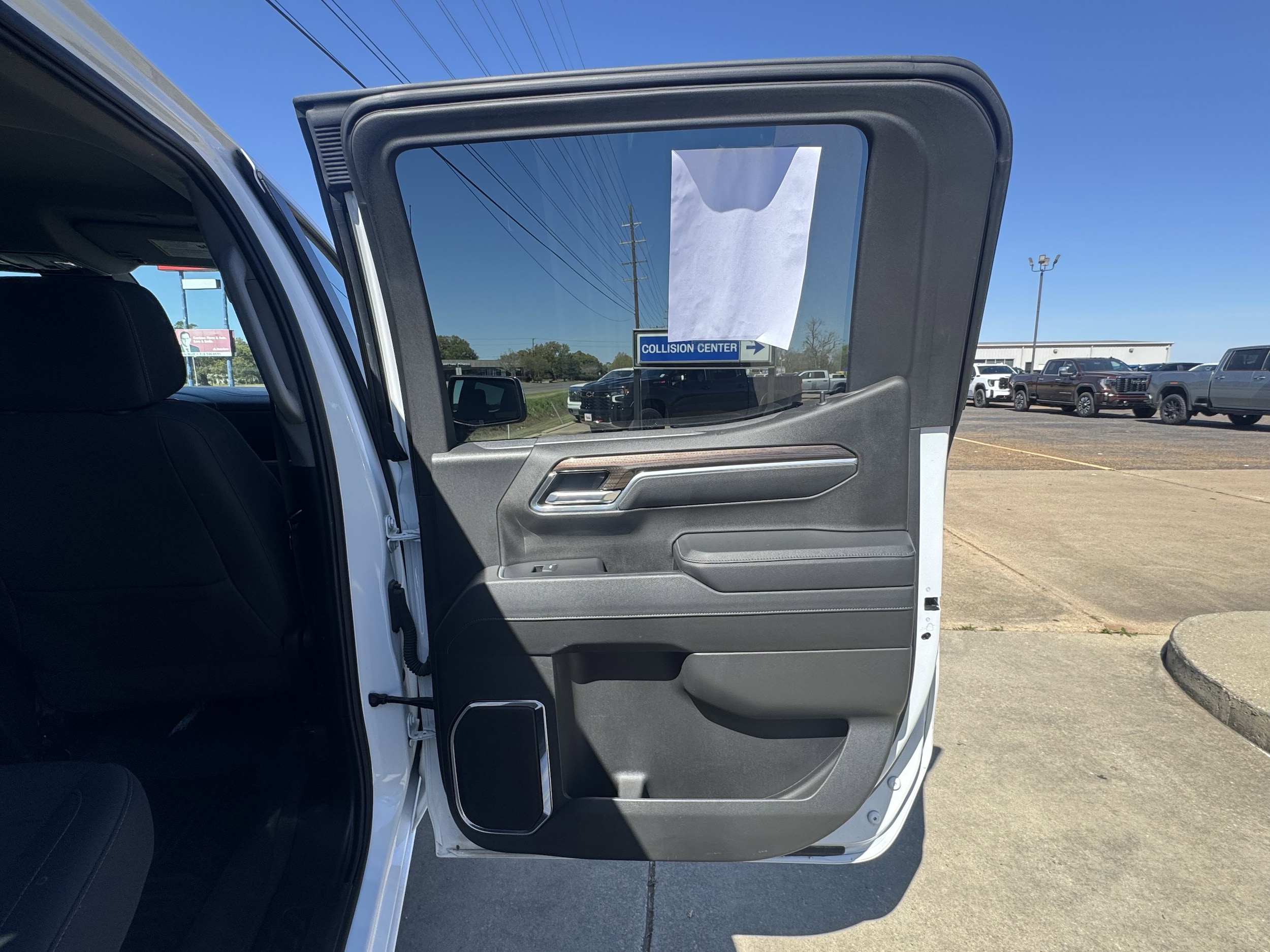 2025 Chevrolet Silverado 1500 LT - Photo 18