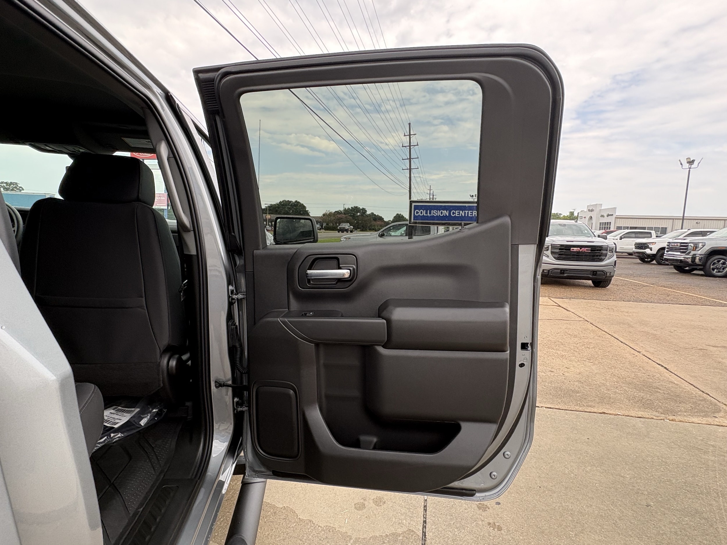 2026 Chevrolet Silverado 1500 Custom - Photo 17