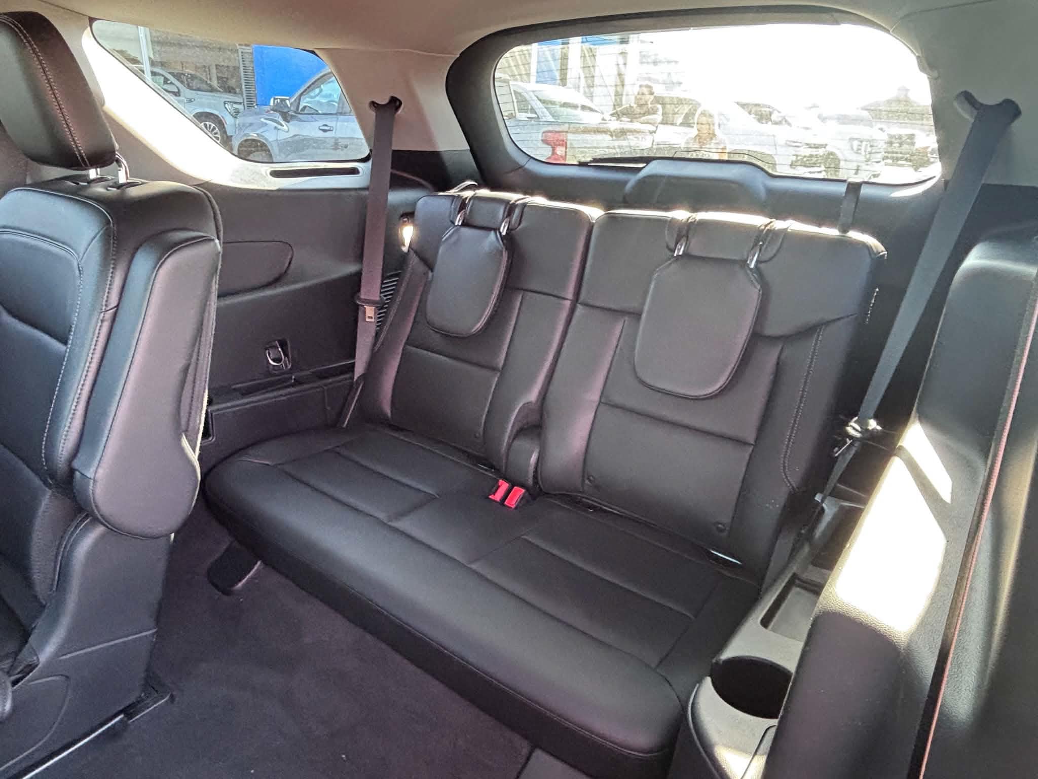 2022 Ford Explorer XLT - Photo 18