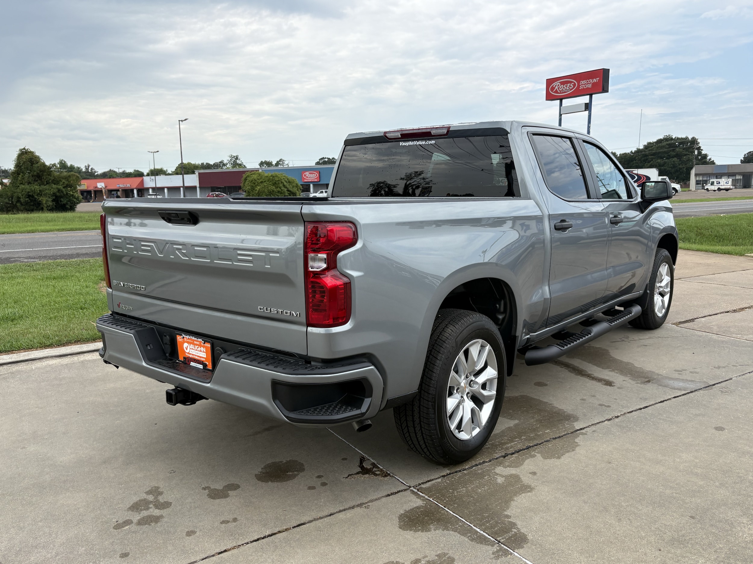 2026 Chevrolet Silverado 1500 Custom - Photo 5