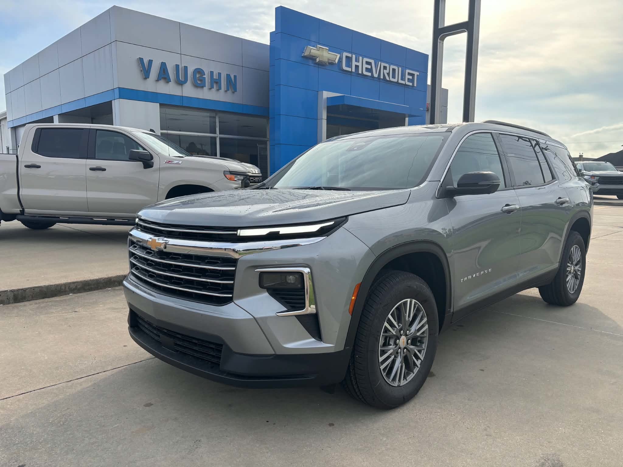 2027 Chevrolet Traverse LT