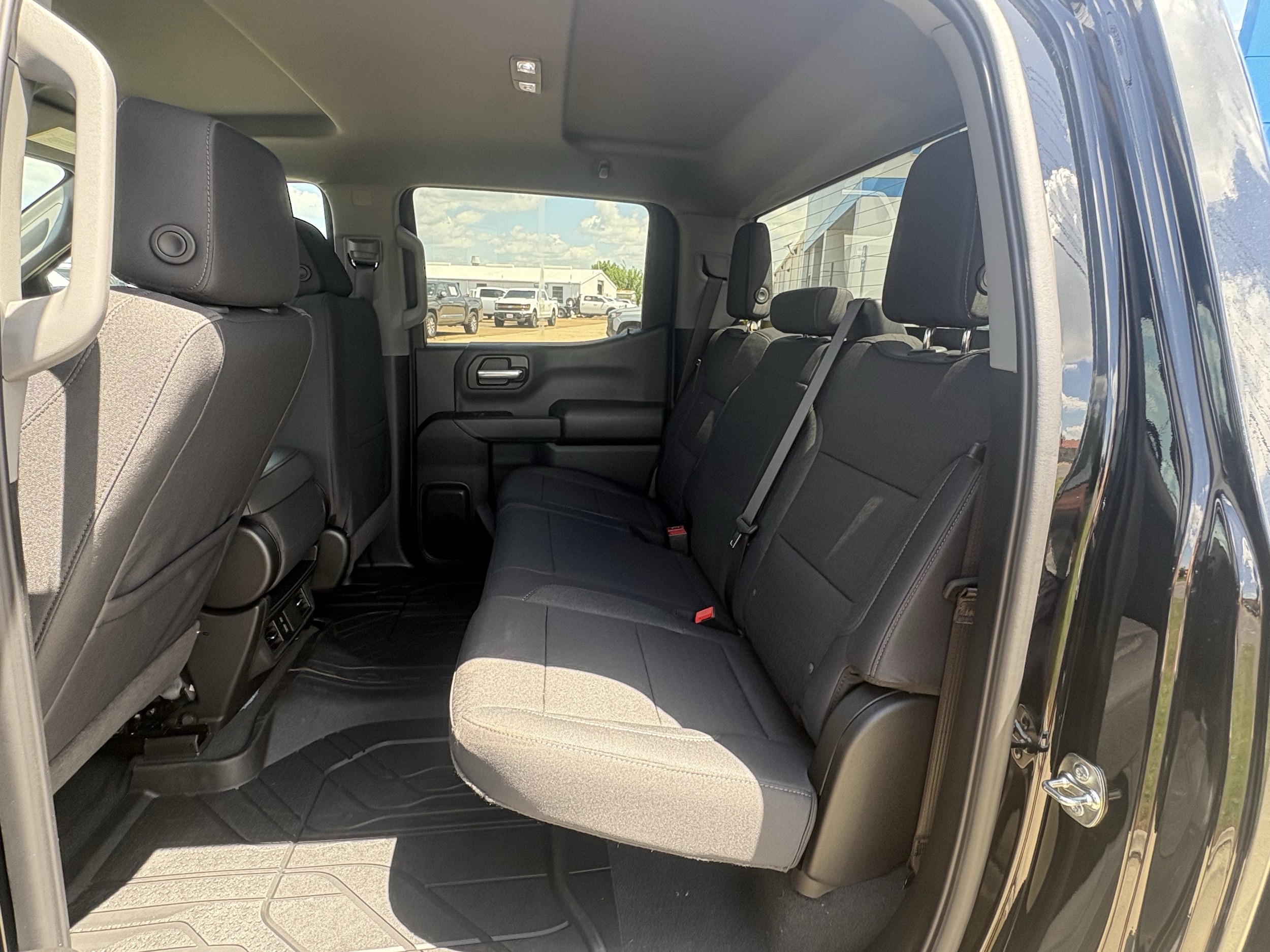 2026 Chevrolet Silverado 1500 Custom - Photo 15