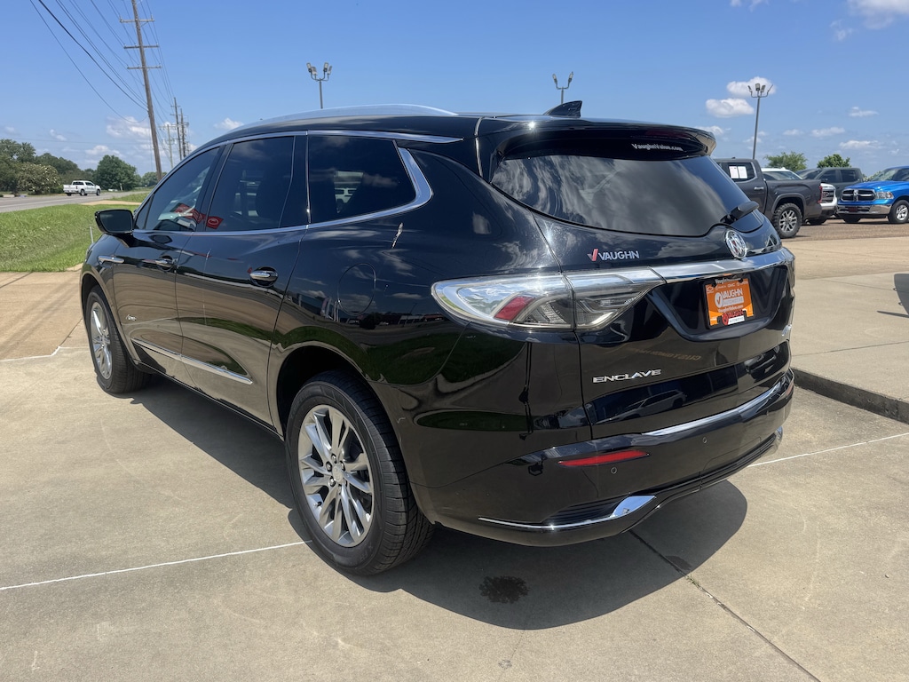 Used 2022 Buick Enclave Avenir SUV