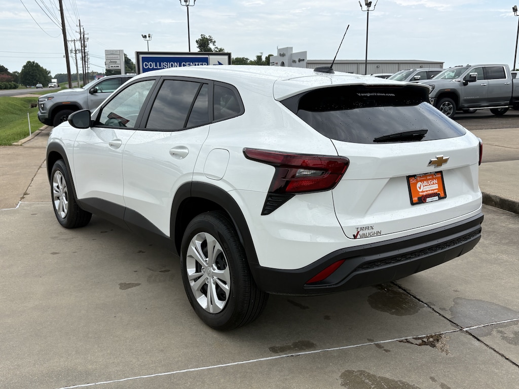 New 2026 Chevrolet Trax LS SUV
