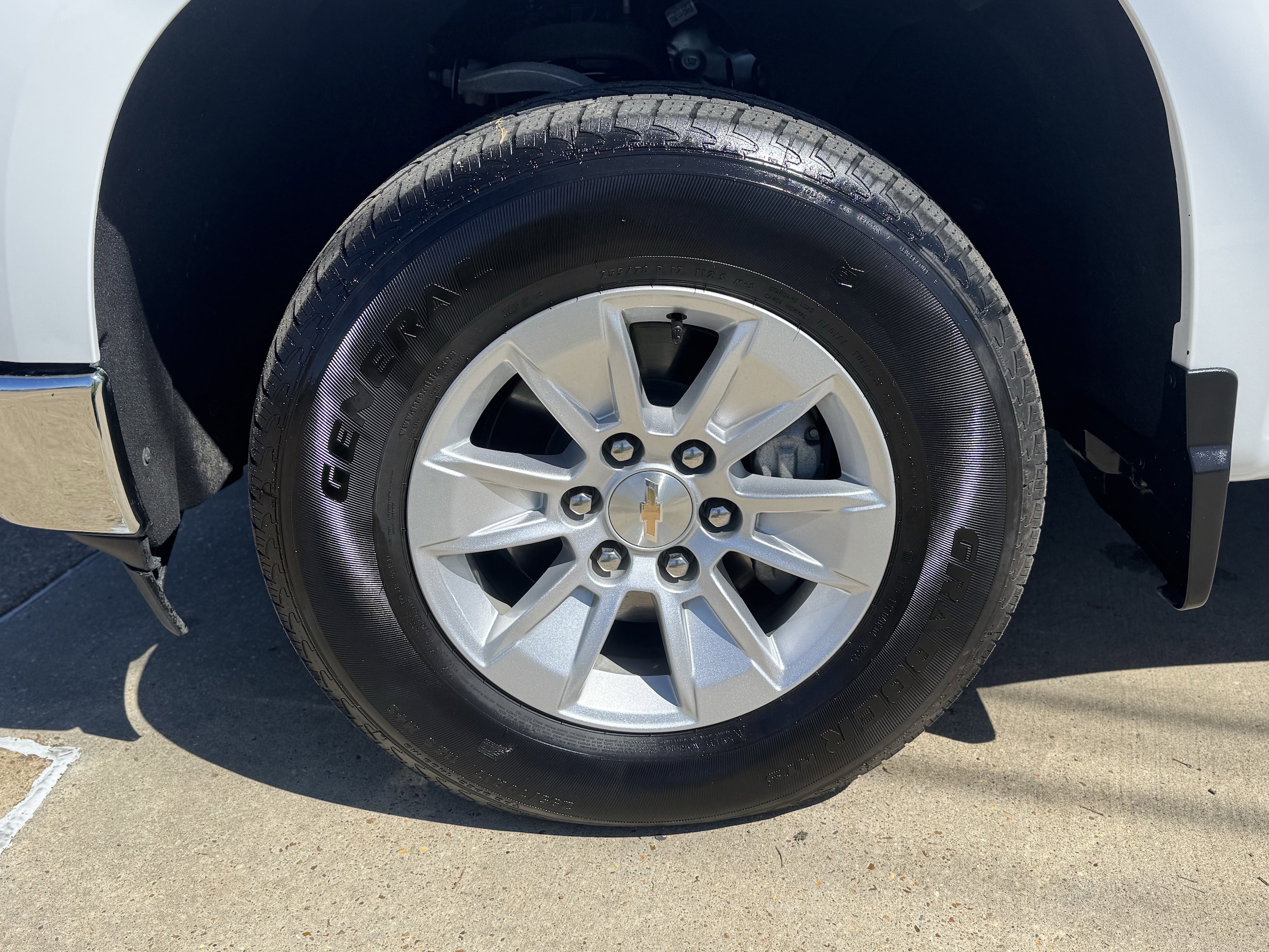2025 Chevrolet Silverado 1500 LT - Photo 8