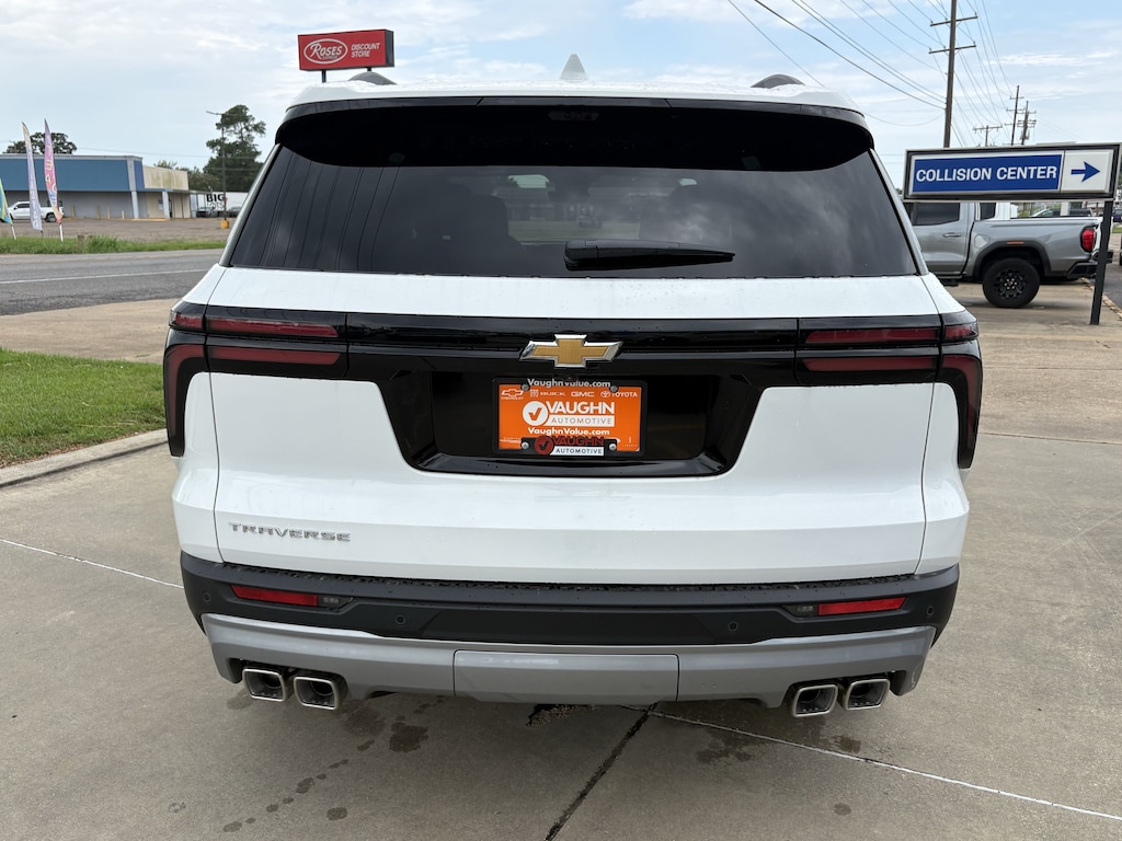 New 2027 Chevrolet Traverse LT SUV