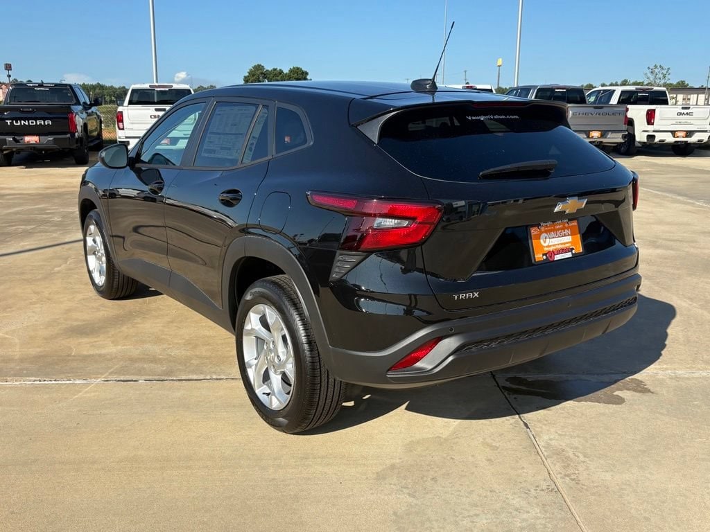New 2026 Chevrolet Trax LS SUV