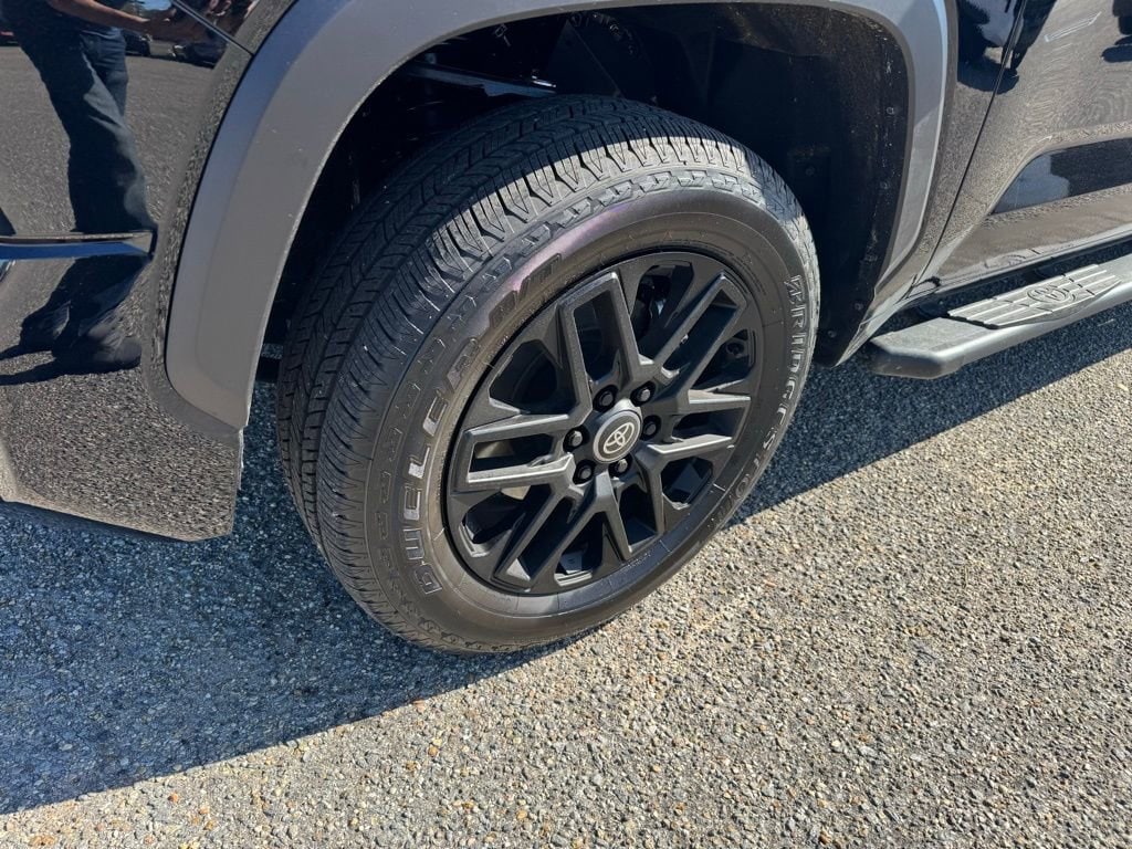 2026 Toyota Tundra SR5 - Photo 10