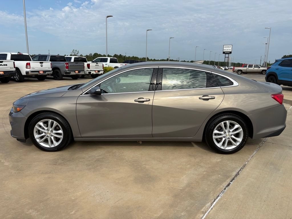 Used 2018 Chevrolet Malibu 1LT with VIN 1G1ZD5ST7JF253792 for sale in Natchitoches, LA