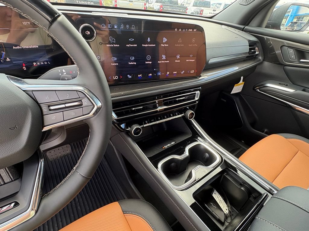 2027 Chevrolet Traverse Z71 - Photo 12