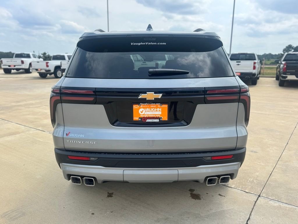New 2026 Chevrolet Traverse LT SUV
