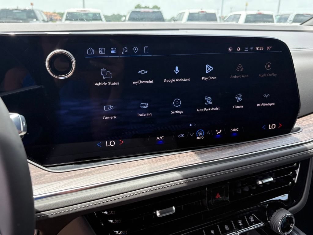 2026 Chevrolet Suburban LS - Photo 13