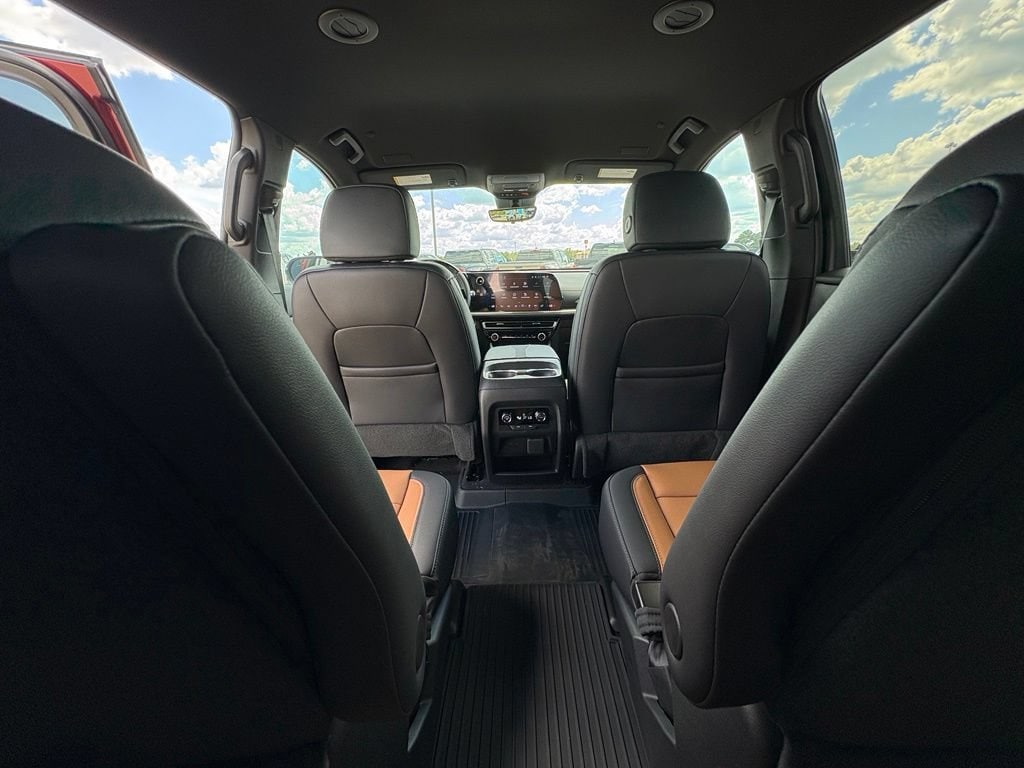 2027 Chevrolet Traverse Z71 - Photo 19