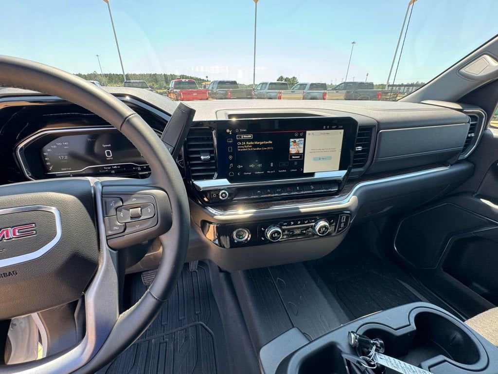 2024 GMC Sierra 1500 Elevation - Photo 13