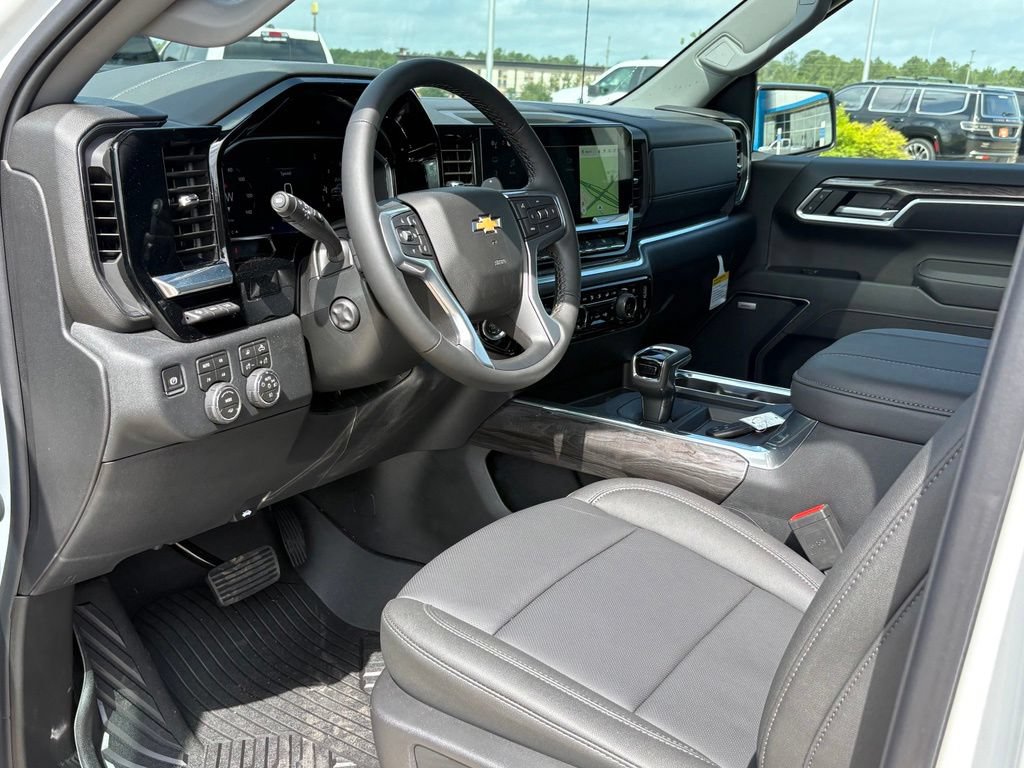 2026 Chevrolet Silverado 1500 LTZ - Photo 10