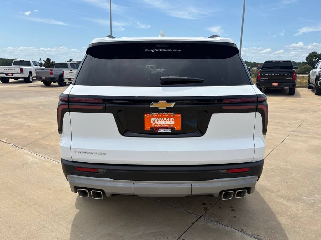 New 2027 Chevrolet Traverse LT SUV
